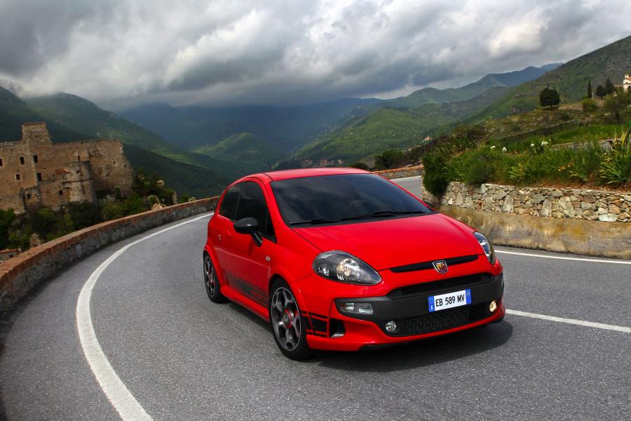  Abarth Punto Evo (199) 2010 года  (фото 33 из 57)